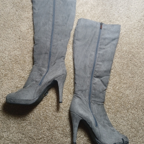 (#233) Anna Michelle Side Ruffle 20"L Boots - Picture 6 of 16